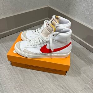 Nike Blazer Mid 77